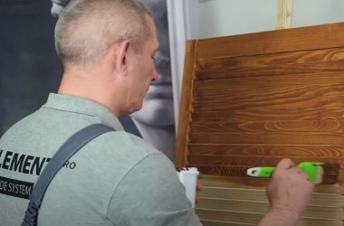 Відео: Антисептик для деревини - як правильно наносити | Поради технолога