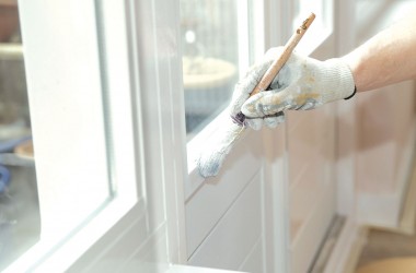 Чим фарбувати дерев'яні поверхні у житлових приміщеннях? Розбираємося ґрунтовно