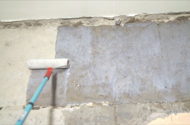 Чим пофарбувати стіни у підвалі?